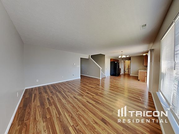 3rd image of 7333 Graymont Dr