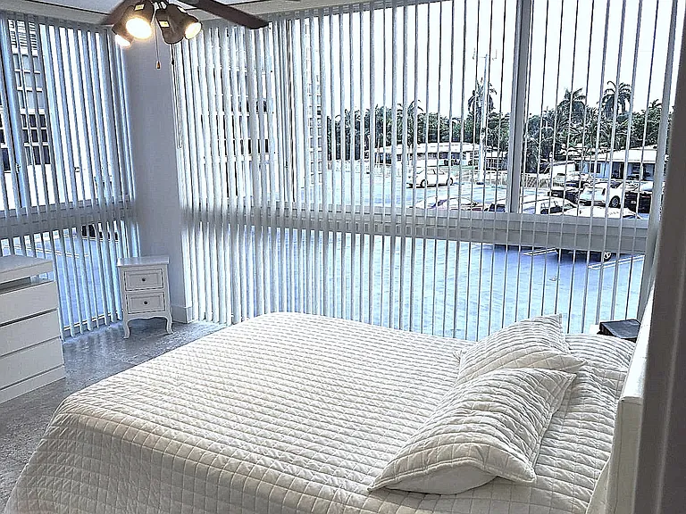 2715 N Ocean Blvd — Photo 16