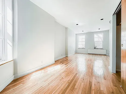 527 W 48th St #5RW Photo 1 527 W 48th St #5RW Photo 1