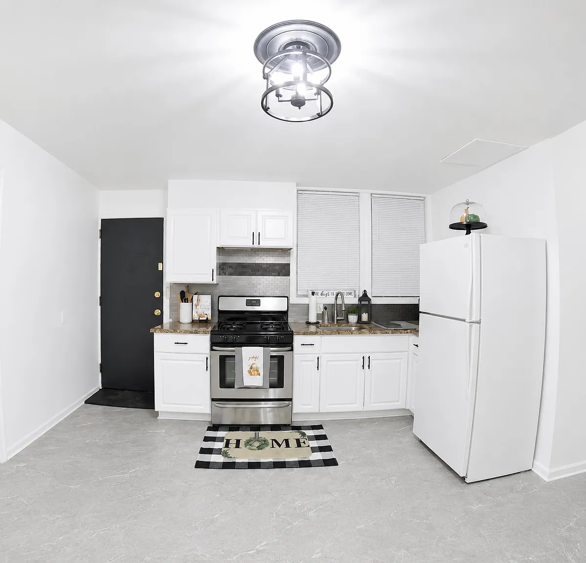 350 Princeton Ave — Photo 1