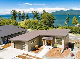 3814 Oakes View Ln, Anacortes, WA 98221