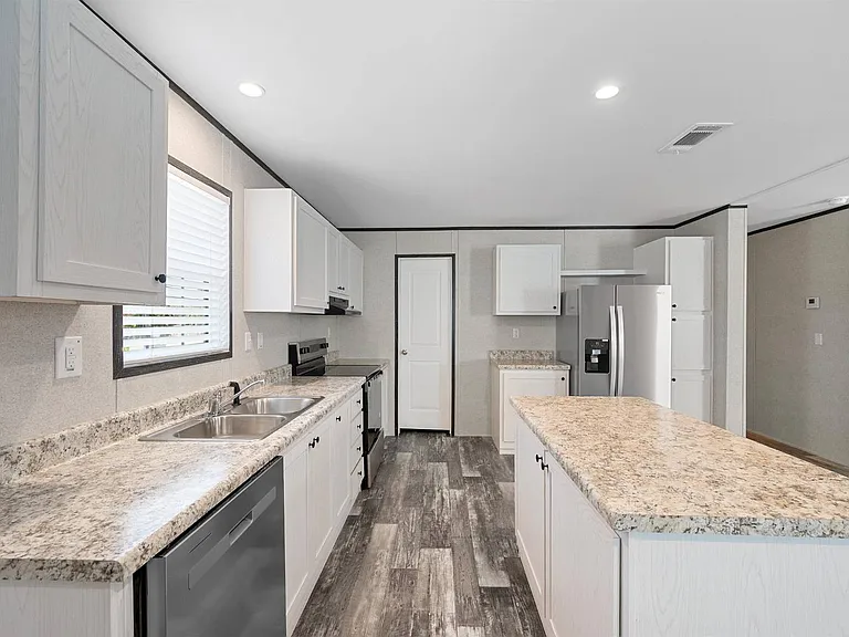 305 W Buell Dr #50A — Photo 9