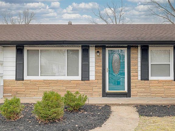 4th image of 17 Shireford Ln