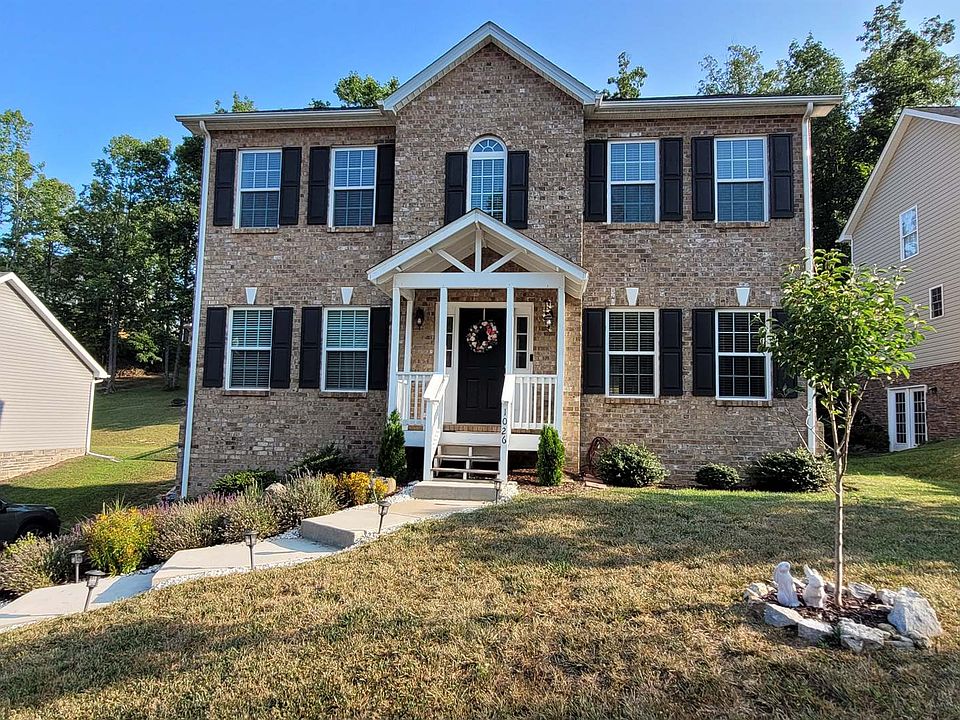 1st image of 1026 Saint Clair Ln