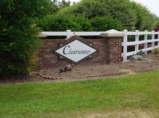 156 Clearwater Dr, Smithfield, NC 27577