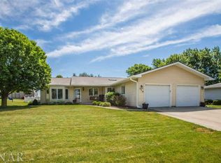 113 Melissa Dr, Lexington, IL 61753