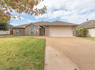 1207 Portsmouth Ct, College Station, TX 77845