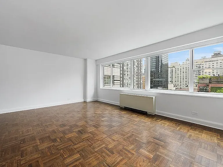 215 E 68th St #9G — Photo 7