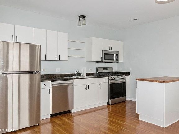 4th image of 519 S Maplewood Ave APT 3N