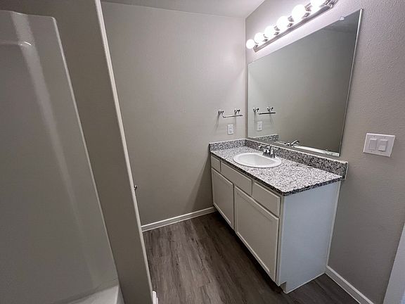 4th image of 2138 N Texas Ave