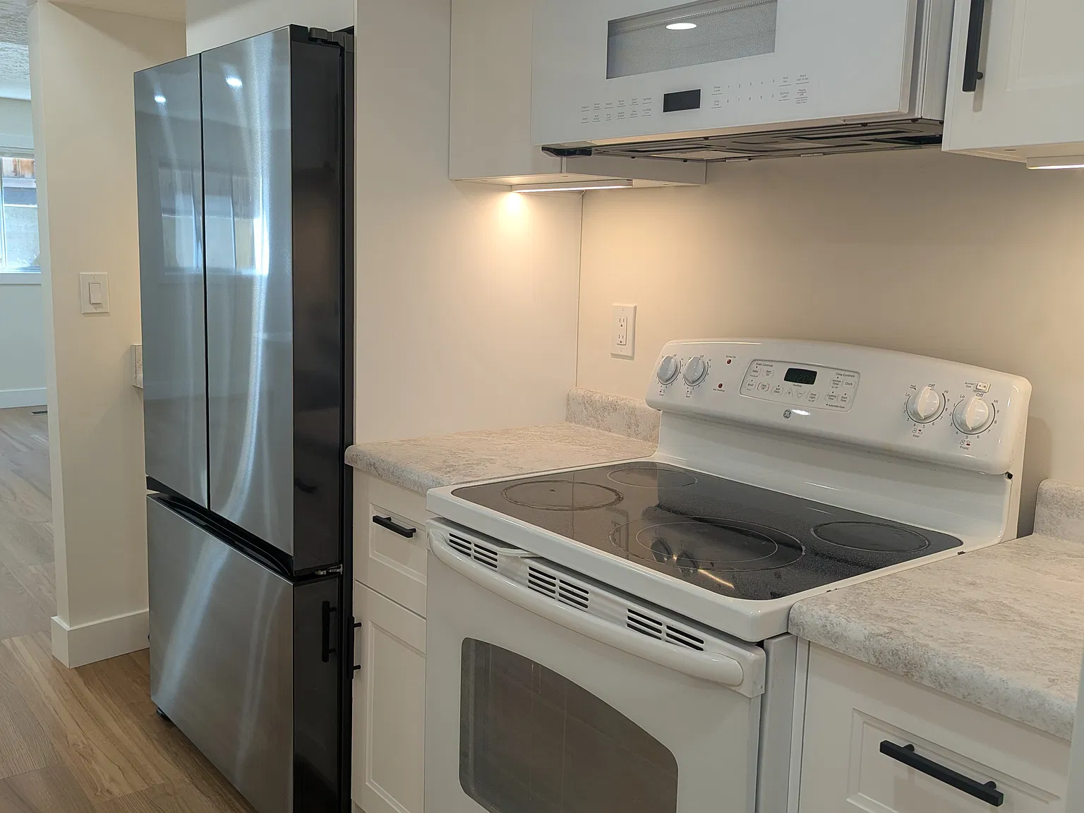 3 bed, $1,950 — Photo 4
