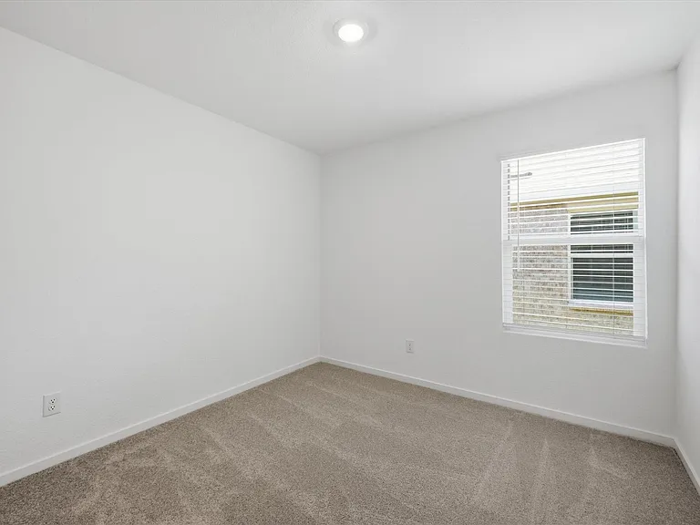 1625 Elliot Rd — Photo 10