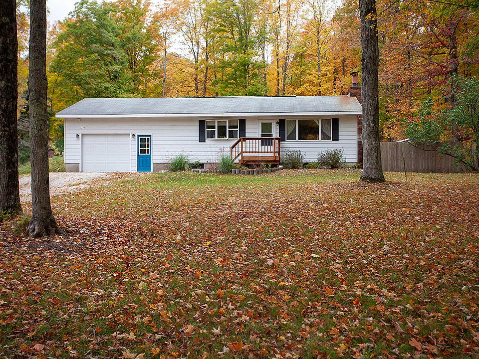 1296 River Rd, Beulah, MI 49617 Zillow