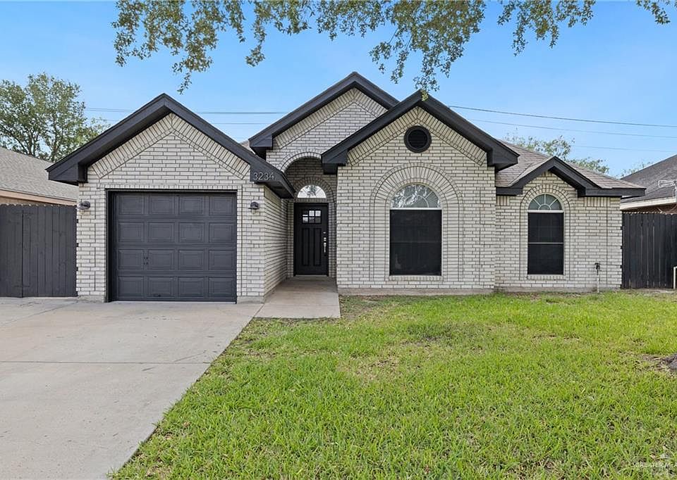 1st image of 3234 Valle Cir