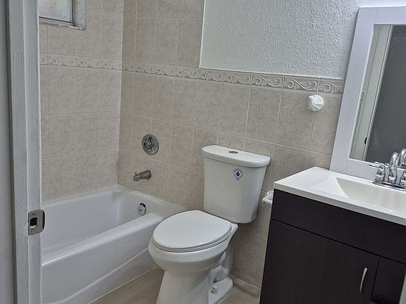 2nd image of 137 NW 58th St