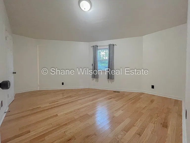 720 Midland Pike — Photo 14
