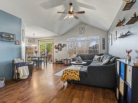 3rd image of 16701 S Sunset Ridge Ct