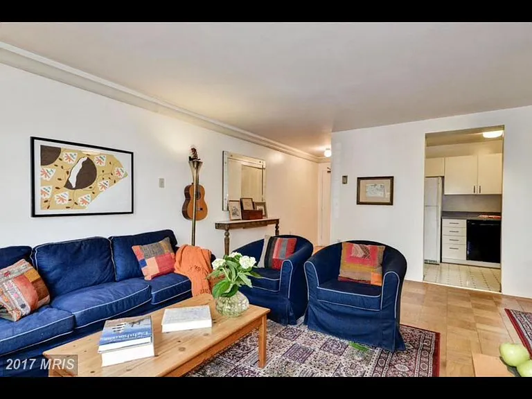 4555 Macarthur Blvd NW #111 — Photo 1