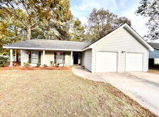 2016 Larson Ln, Goose Creek, SC 29445