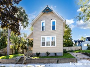 870 11th St NW, Grand Rapids, MI 49504