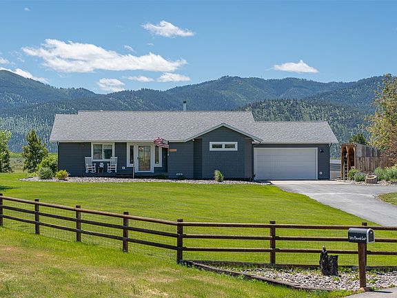 2nd image of 12263 Moccasin Ct