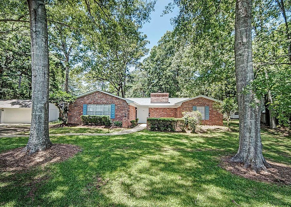 1st image of 227 Bay Park Dr