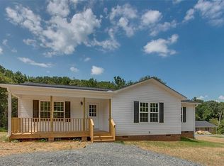 118 Penny St, Randleman, NC 27317