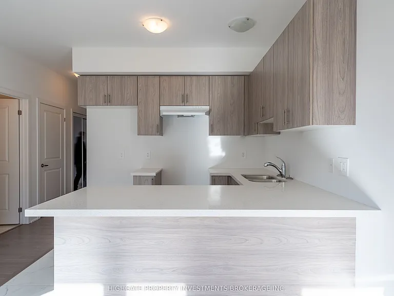 20 Westwood Ave — Photo 16