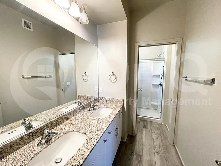 833 E Park Modern Dr — Photo 17