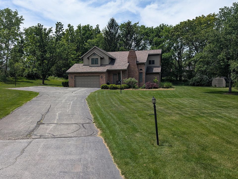 1st image of 158 York Cir