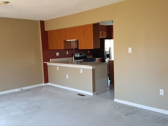 2nd image of 129 Cinque Terra Pl
