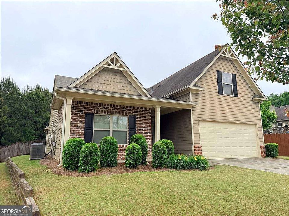 1st image of 40 Poplar Ln