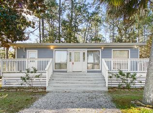 438 E Nursery Rd, Pt Washington, FL 32459