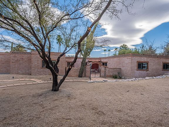 3rd image of 7602 E Sabino Vista Dr