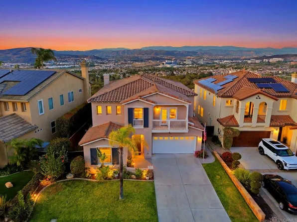 925 Bridgeport Ct, San Marcos, CA 92078