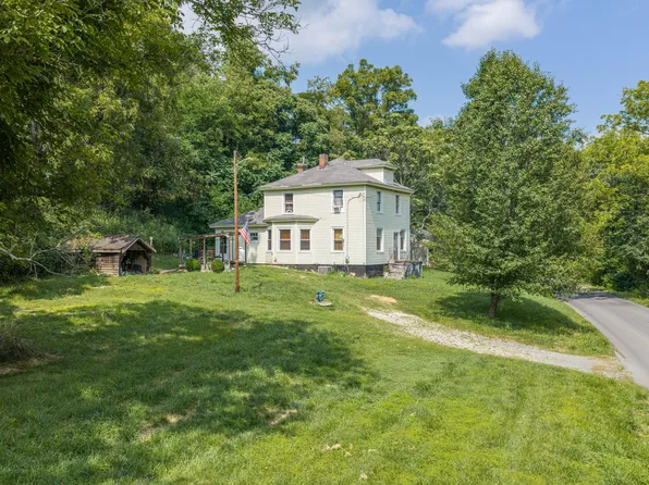 513 Parsons Rd, Troutville, VA 24175