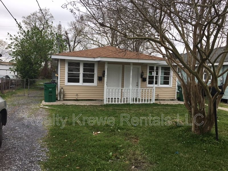 1st image of 5019 Oak Dr