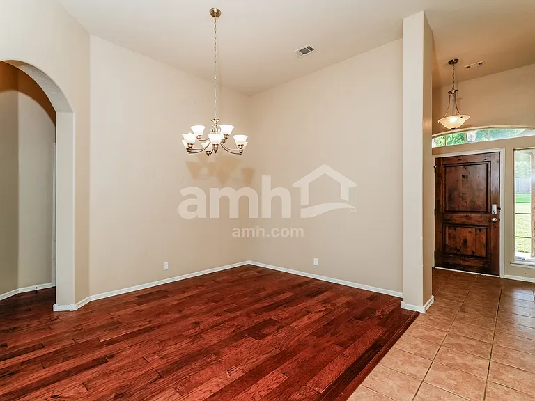 2101 N 1st St — Photo 6