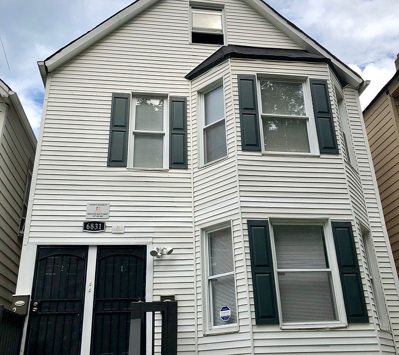 1st image of 6831 S Calumet Ave #1