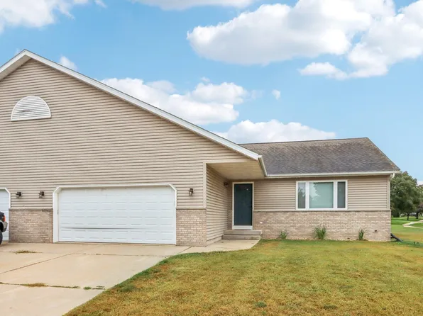 800 21st St, Prairie Du Sac, WI 53578