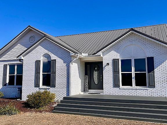 2nd image of 2035 S Bay Springs Rd