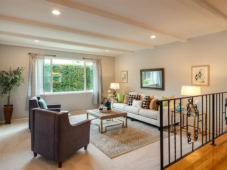 2nd image of 40416 Andorra Ct