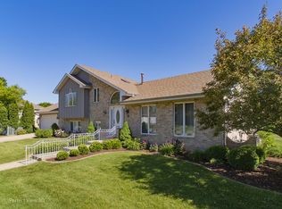 31 E Wend St, Lemont, IL 60439