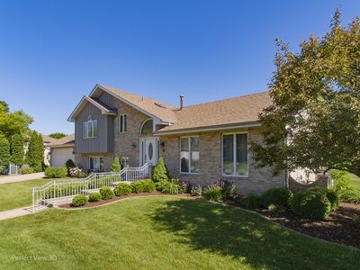 31 E Wend St, Lemont, IL, 60439