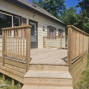 308 6th St SW, Jamestown, ND, 58401