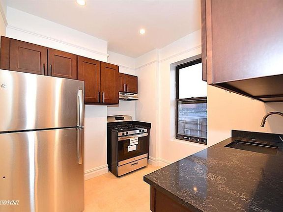 2nd image of 3086 32nd St APT 22