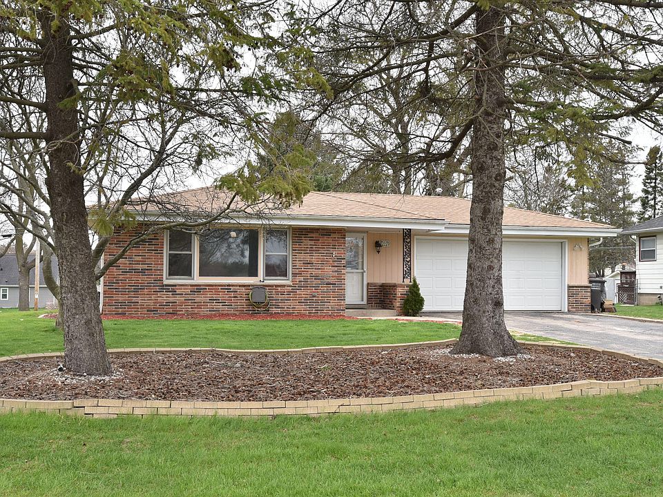 1st image of W236N6467 Hillview Dr