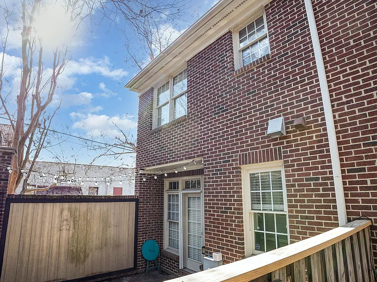 130 Fenner Ln — Photo 23
