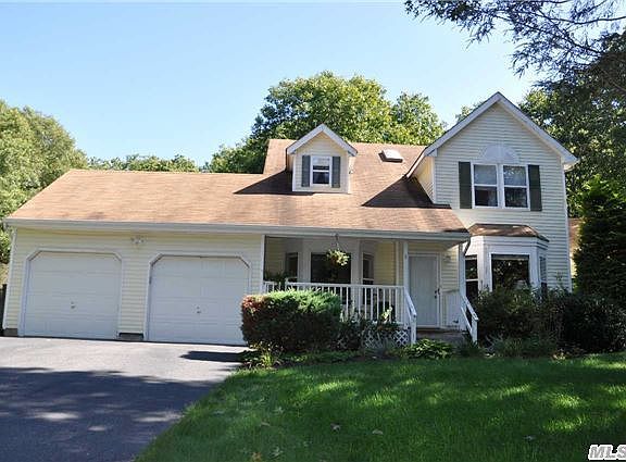 2nd image of 11 Messina Ave