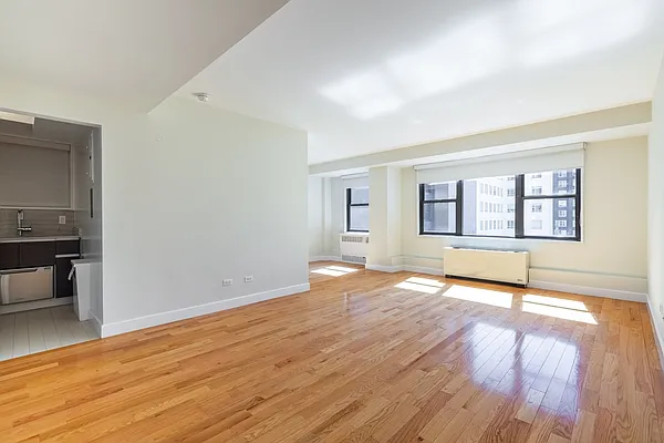 Rented by Stonehenge NYC LLC | media 2